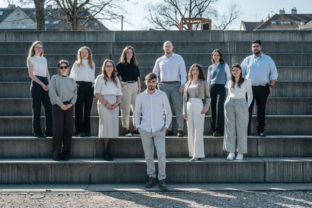 Team photo_01